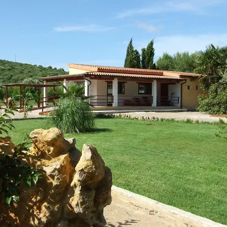 Corallo Farm stay *